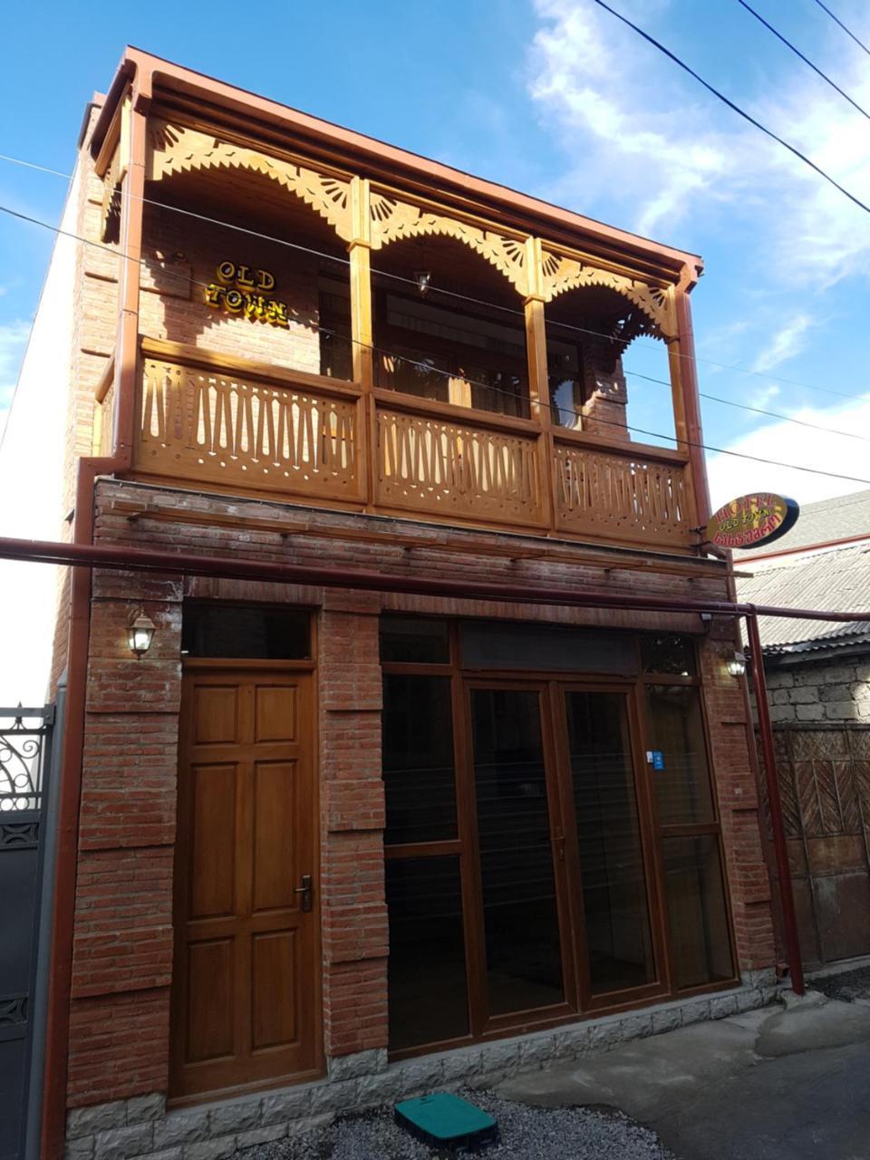 Bed and Breakfast Old Town Ґорі Екстер'єр фото